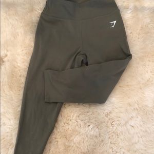 GYMSHARK dreamy cropped leggings